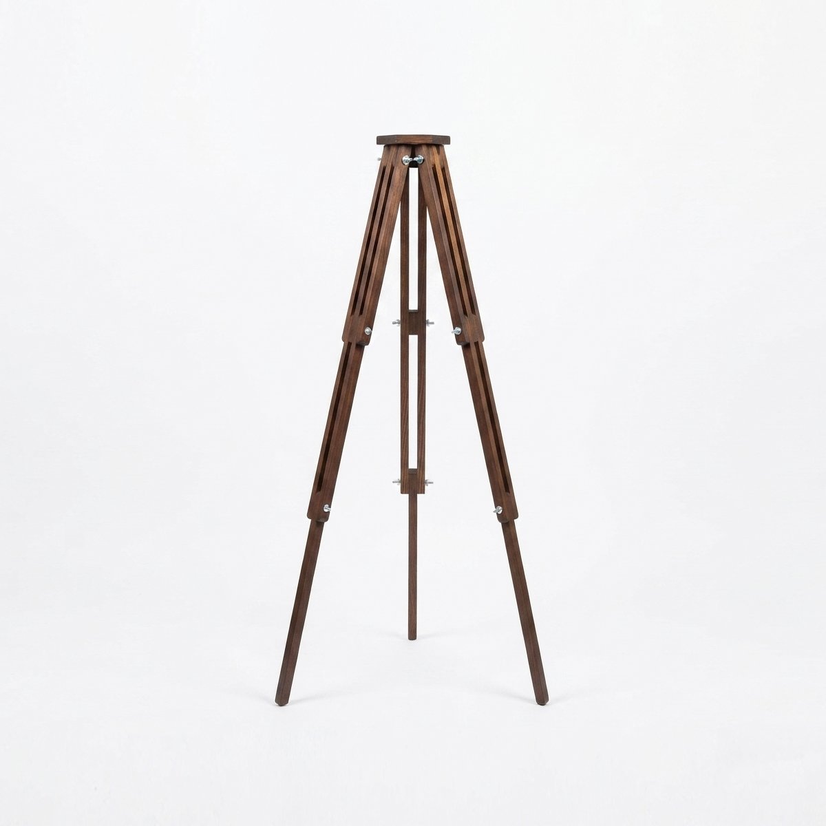 Modern-Wooden-Tripod-Floor-Lamp1